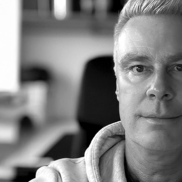 Kai van Essen Graphics Werbung Werbetechnik Webdesign Grafikdesign Fotodesign Fotografie Corporate Design Plakate Flyer Visitenkarten Fahrzeugbeschriftung B&ouml;tersen Sottrum Rotenburg Bremen Verden Achim