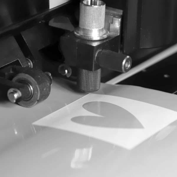 Kai van Essen Graphics Werbung Werbetechnik Webdesign Grafikdesign Fotodesign Fotografie Corporate Design Plakate Flyer Visitenkarten Fahrzeugbeschriftung B&ouml;tersen Sottrum Rotenburg Bremen Verden Achim